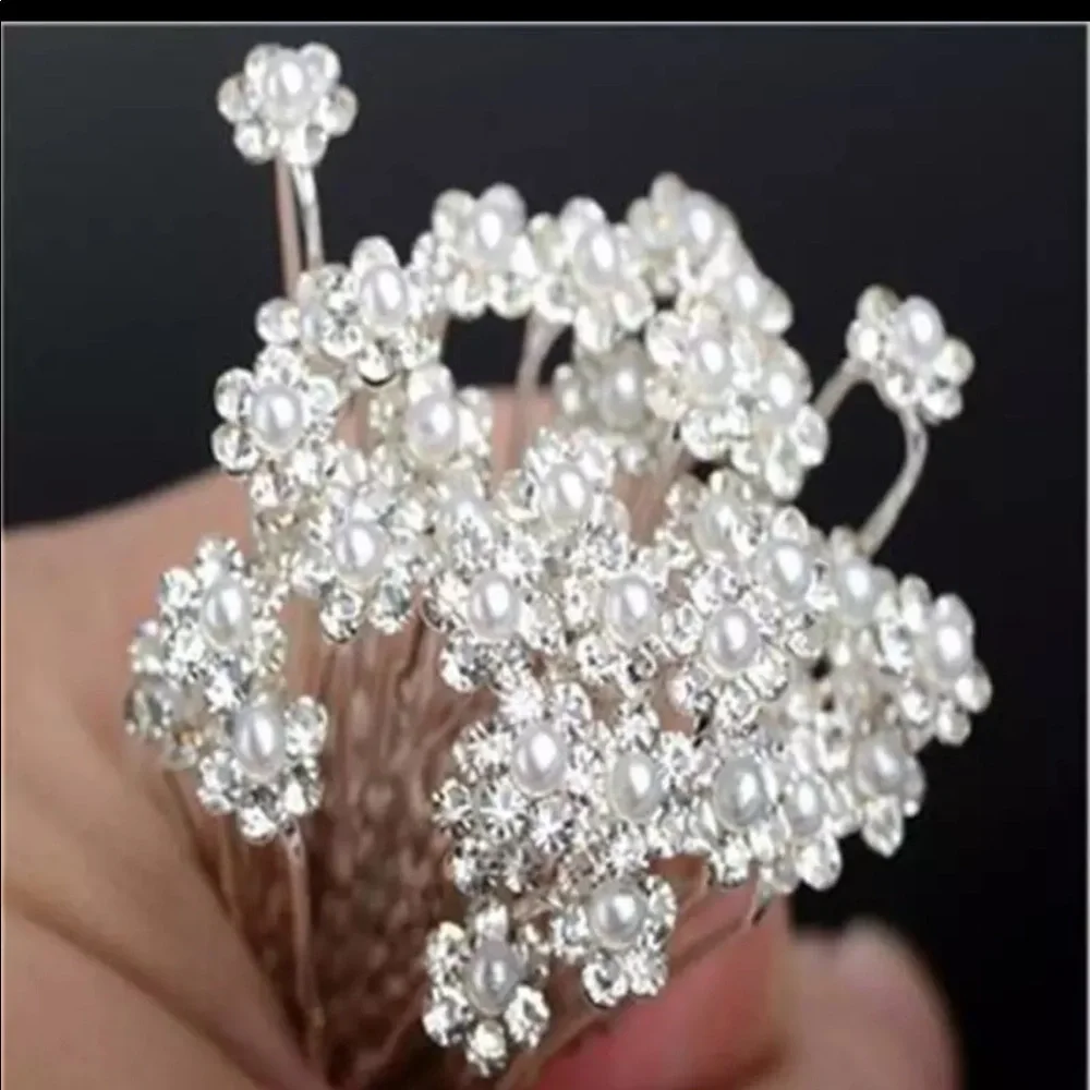 New! Set of Pearl Crystal Flower Bridal Hair Pins - Picture 2 of 7
